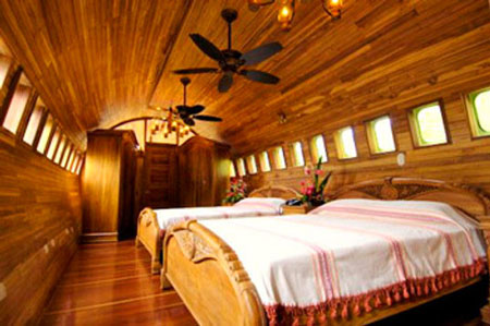 Airplane Hotel