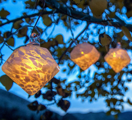 Aurora String Lights in White Diamond