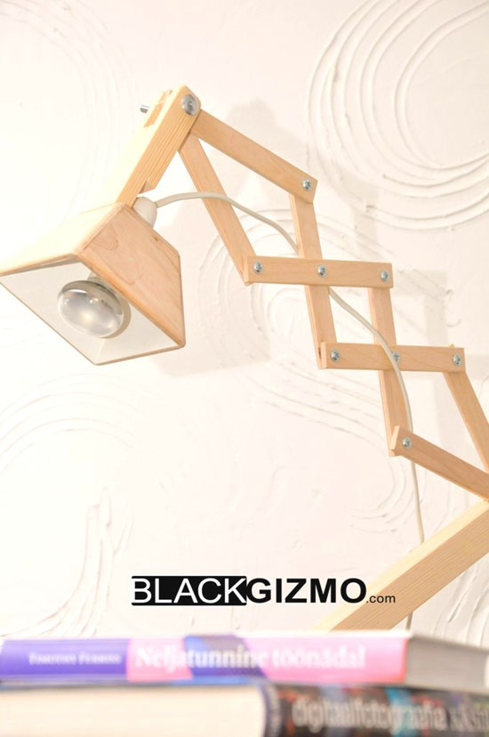 Black Gizmo Solid Wood Table Lamp