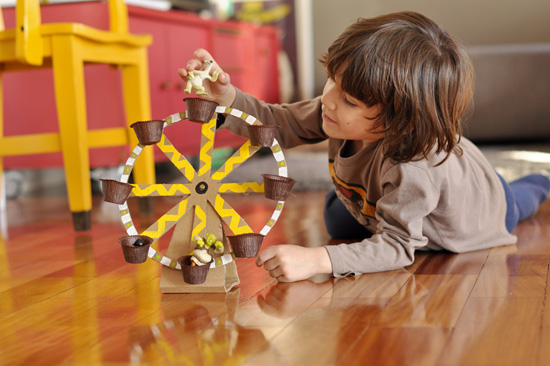 DIY Ferris Wheel Toy Made Out of Recycled Material