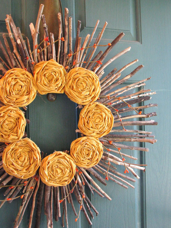 Green Halloween - Pumpkin Wreath to welcome your guests