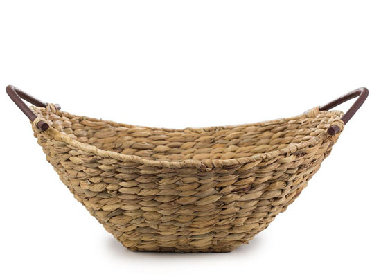 Natural Handwoven Water Hyacinth Baskets from Bambeco