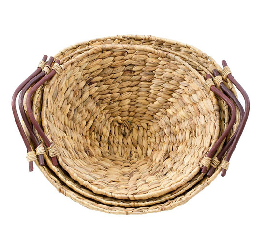 Natural Handwoven Water Hyacinth Baskets from Bambeco