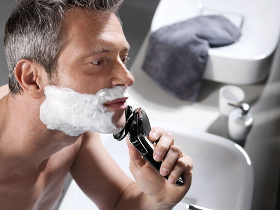 Philips Norelco 1280X SensoTouch 3d Electric Shaver with Jet Clean System