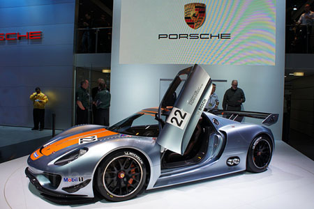 Porsche 918 Hybrid Car