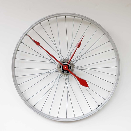 Recycled Bike Wheel Clock