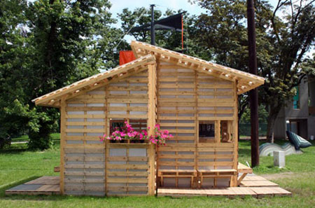 Shipping Pallet House