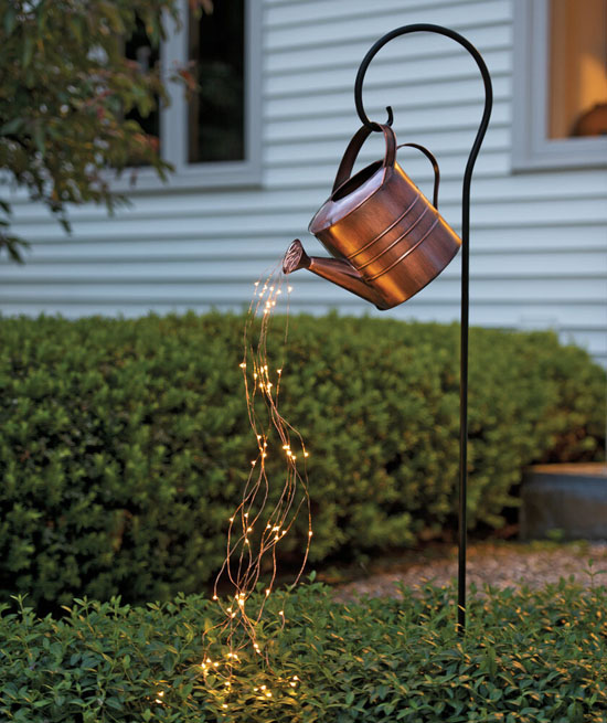 Beautiful Garden Lamp - Star Shower Garden Art