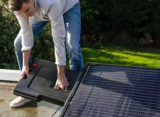 Supersola Plug-and-Play Solar Panel System by Mango Studio