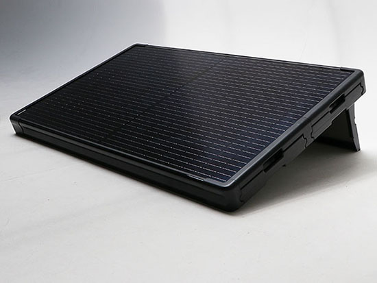 Supersola Plug-and-Play Solar Panel System by Mango Studio